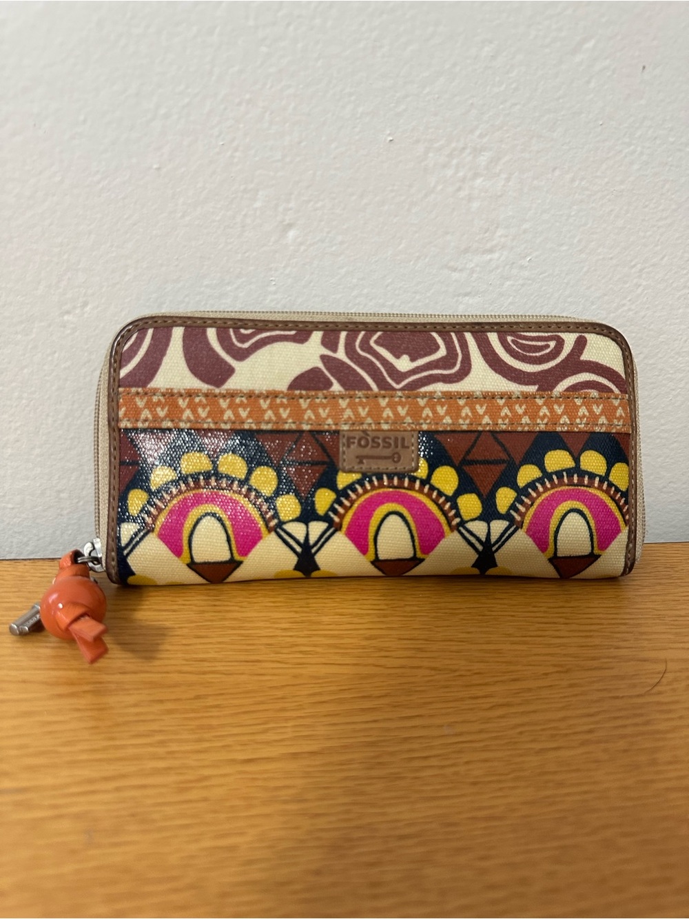 Fossil Women's Zip-Around Wallet in Multicolor Pattern